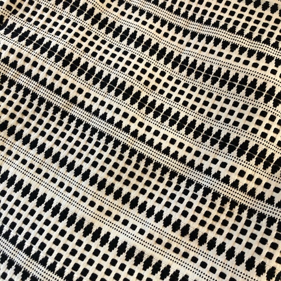 LIKE NEW 00P LOFT Skirt - woven & lined - Picture 7 of 12